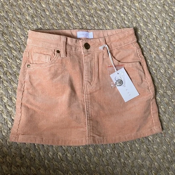 JAMIE Kay skirt 5Y - Picture 3 of 3